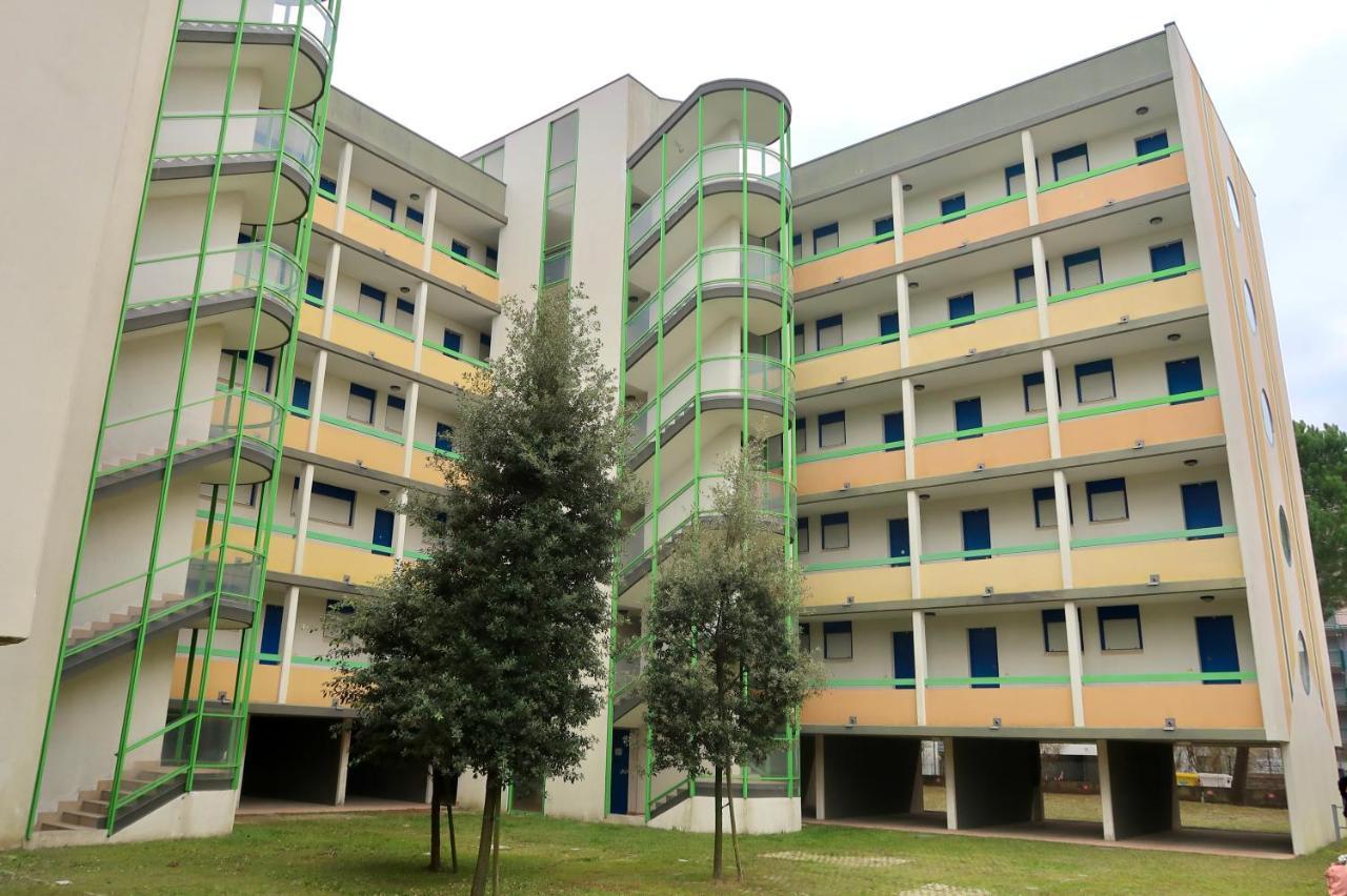 Grazioso Appartamento N 40 A Bibione A 100Mt Dal Mare Luaran gambar